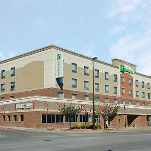 Holiday Inn Omaha Downtown - Waterpark, An Ihg Hotel